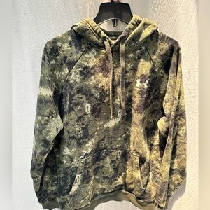 Men’s Medium UA Hoodie